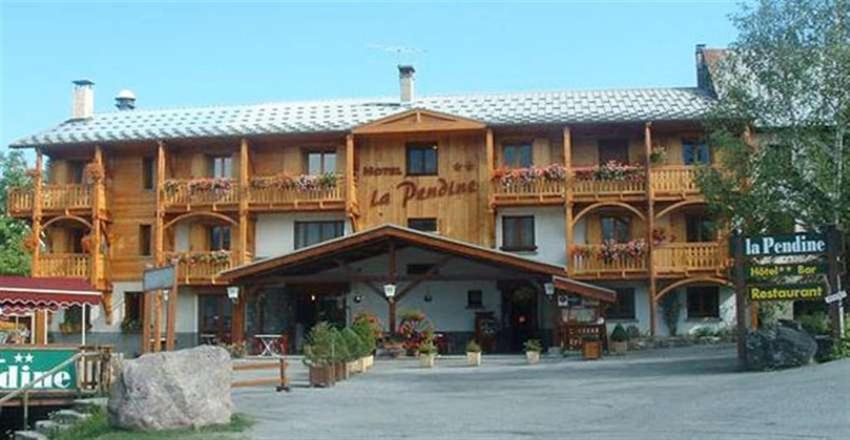 Hotel Restaurant La Pendine Les Pres Exterior photo